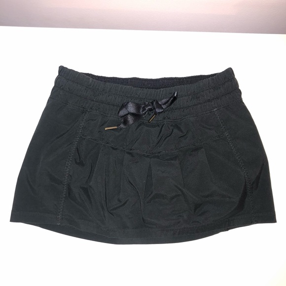 Lululemon black tennis skort size 4 - Picture 1 of 9
